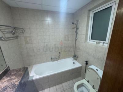 FOR FEMALES BRAND NEW EXECUTIVE SHARING ACCOMODATION NEXT TO UNION METRO IN NEW BUILDING