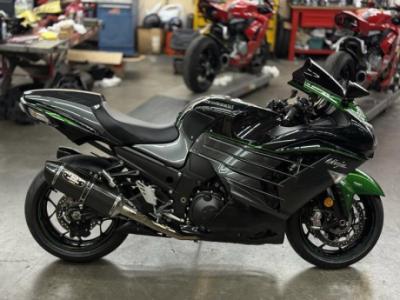 2019 Kawasaki Ninja ZX-14R WhatsApp +17203061962