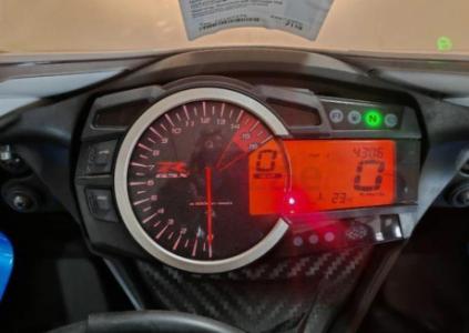 2025 Suzuki GSX-R 750 GCC SPEC BIKE