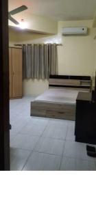 Furnished room for couple or single.