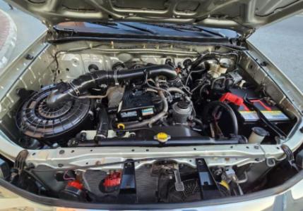 TOYOTA FORTUNER 4X4 V4 2.7L 2013