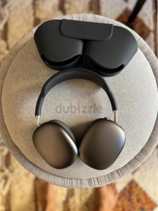 Brand New Apple AirPods Max Space Grey Apple Warranty 1 Year