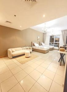 LUXURIOUS Brand New Huge Master Bedroom Available in Dubai Marina