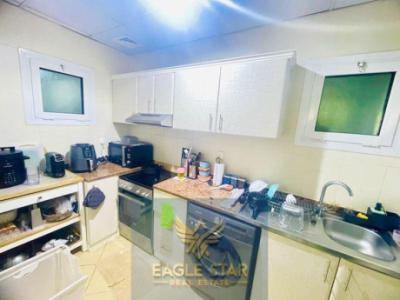 Breathtaking Lake View /Exceptional High Floor / Spacious 1 Bed Room Apartment for Sale